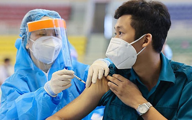 Bộ Y tế: Không cần xét nghiệm đối với người lao động đã tiêm vaccine COVID-19 qua 14 ngày