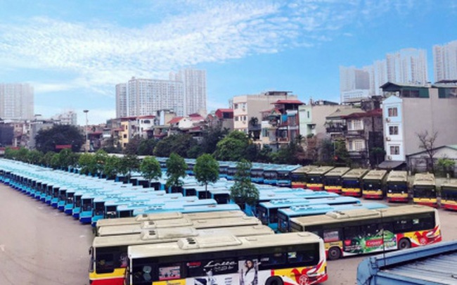 Phương tiện "đắp chiếu", doanh nghiệp vẫn oằn lưng gánh chi phí