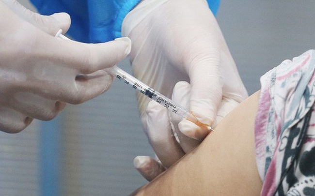 Bộ Y tế: Tiêm mũi 1 vaccine Moderna có thể tiêm mũi 2 Pfizer