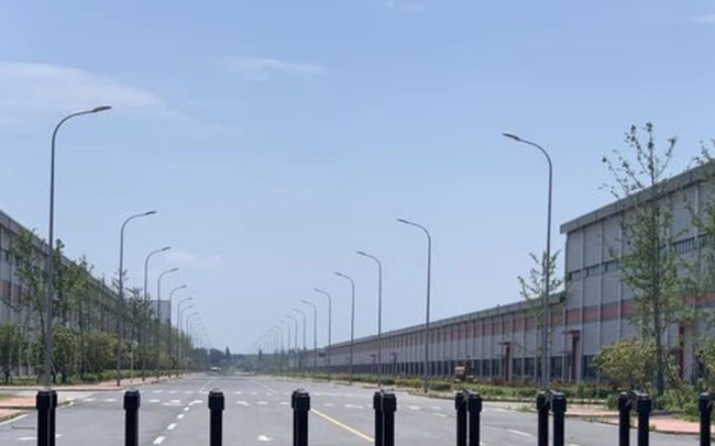 Làm xe điện có 'dễ xơi' không, nhìn vào Trung Quốc sẽ thấy rõ: Sau 'cơn điên' người người, nhà nhà làm xe điện là hàng trăm công ty phá sản, nhiều nhà máy tỷ USD thành bãi rác