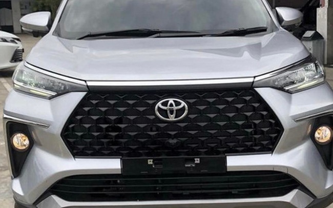 Toyota tổng lực ra mắt xe mới: Avanza và Veloz đấu Xpander và XL7, Corolla Cross GR Sport rất đáng mong chờ cho khách Việt