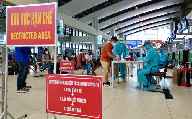 Bỏ test nhanh tại sân bay, hành khách không cần đến quá sớm