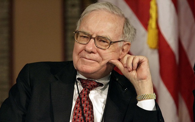 Warren Buffett lại giàu hơn Mark Zuckerberg