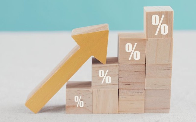 Từ 10/10, một ngân hàng đẩy lãi suất tiền gửi cao nhất lên 8,6%/năm