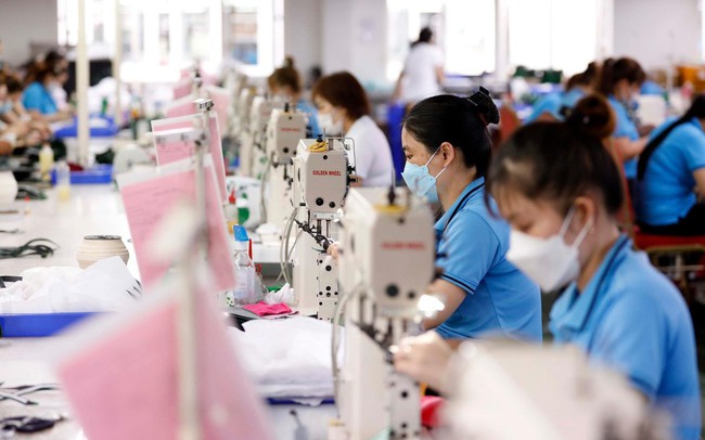 "Đô" tăng, kẻ khóc người cười