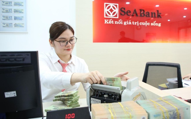 Lãi suất và tỷ giá cùng giảm mạnh trên liên ngân hàng
