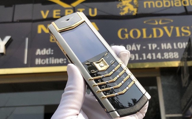 Cục QLTT Quảng Ninh chuẩn bị đấu giá 25 điện thoại Vertu, đồng hồ Rolex, Hublot, Franck Muller có giá hơn 3,9 tỷ đồng