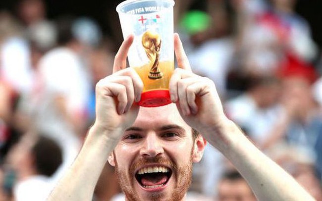 Người hâm mộ đến xem World Cup 2022 được phép sử dụng bia, giá bán hơn nửa triệu đồng/lít