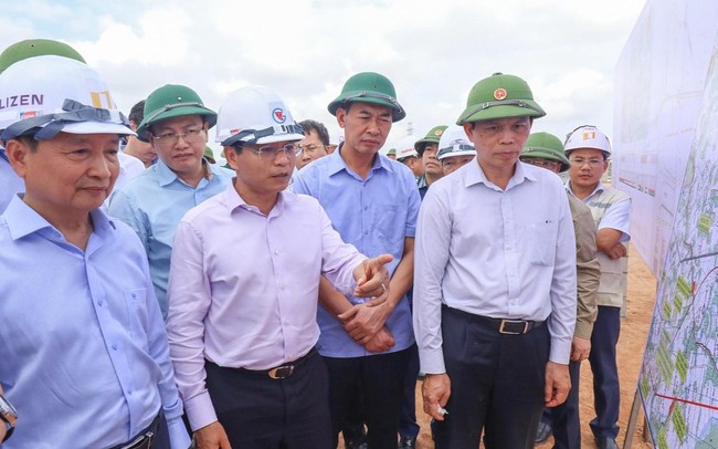 Bộ trưởng GTVT “trảm” nhà thầu Hoàng Long vì thi công chậm trễ