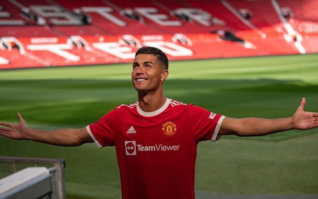Vừa thông báo “chia tay” Ronaldo, các chủ sở hữu cân nhắc bán cả Manchester United Vừa thông báo “chia tay” Ronaldo, các chủ sở hữu cân nhắc bán cả Manchester United