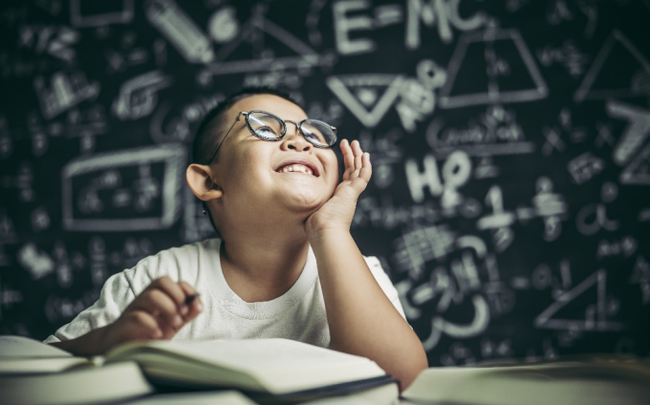 Nghiên cứu 75 năm của ĐH Harvard phát hiện thói quen khiến trẻ càng lớn càng kém thông minh
