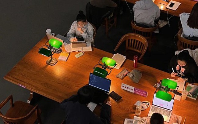 6h thư viện vẫn sáng đèn, 'Harvard châu Á' có gì mà sinh viên phải học xuyên đêm?