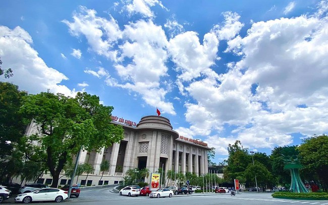 Thấy gì từ động thái chào mua USD trở lại của Ngân hàng nhà nước?