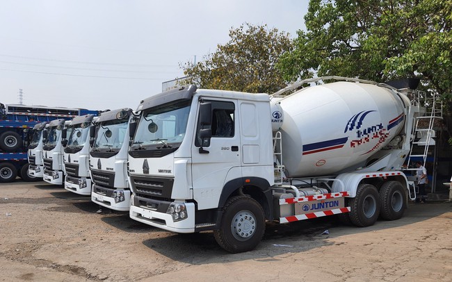Agribank siết nợ công ty con của Tân Hoàng Minh, thu giữ 30 xe trộn bê tông và nhiều ô tô, máy móc, thiết bị