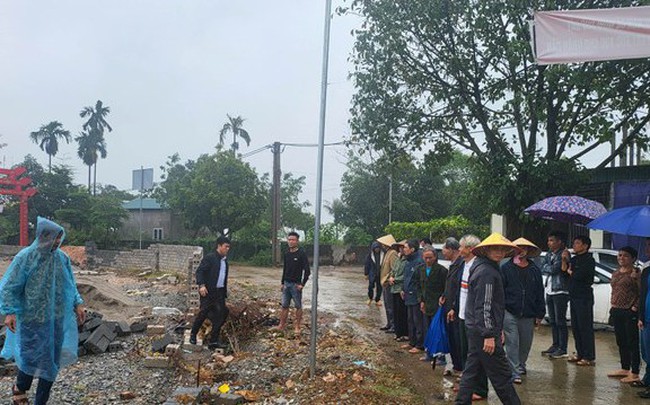 Chủ tịch Hà Nội chỉ đạo huyện Chương Mỹ làm rõ việc dân tố bị dựng khống hồ sơ làm sổ đỏ