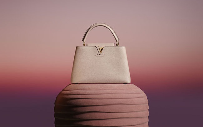 Chuyện về túi Capucines: Từ hành trình đầu tiên đến chiếc túi mang vẻ đẹp vượt thời gian của Louis Vuitton