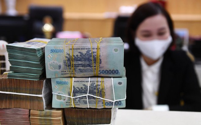 Lãi suất đồng loạt tăng, thời kỳ tiền rẻ đã qua? Lãi suất đồng loạt tăng, thời kỳ tiền rẻ đã qua?
