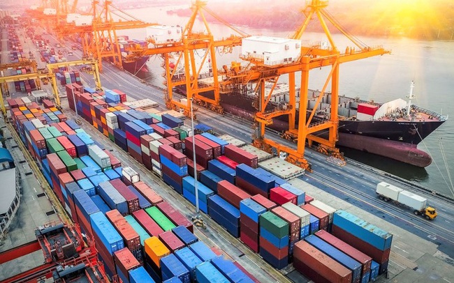 Lo ngại chi phí tăng vọt khi Tp. Hồ Chí Minh chuẩn bị thu phí hạ tầng cảng biển, 7 hiệp hội XNK đồng loạt gửi đơn kiến  nghị