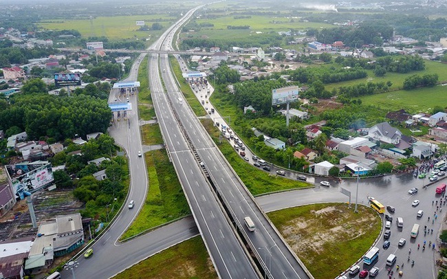 Không công chứng, giao dịch mua bán đất trong khu vực cao tốc Bắc - Nam