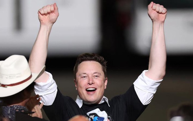 Elon Musk hỏi giá mua lại tạp chí New Scientist ngay trên Twitter