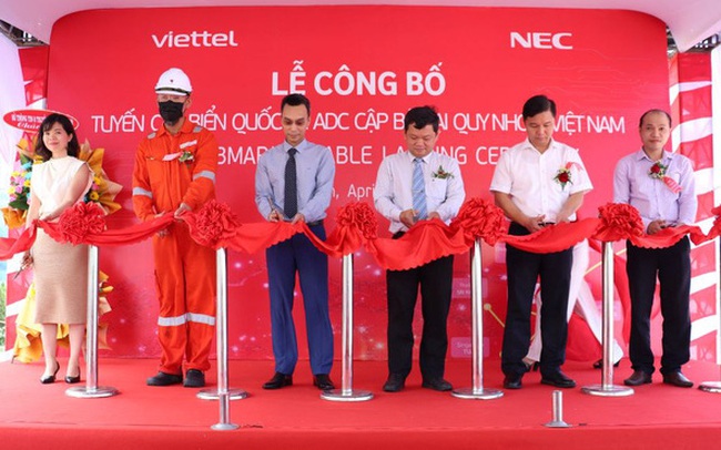 Công bố tuyến cáp biển có băng thông lớn nhất Việt Nam dài 9.800 km