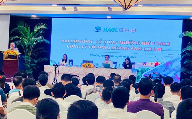 [Live ĐHĐCĐ Hoàng Anh Gia Lai] Bầu Đức:  Vấn đề HAGL bây giờ là cần tiền, quý 1 ước lãi 248 tỷ đồng, đối tác mới là Chứng khoán VPbank và quỹ VietCap