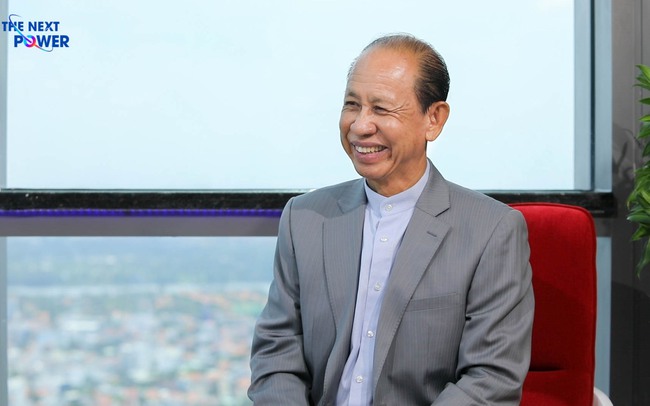 Chủ tịch Gốm sứ Minh Long: 