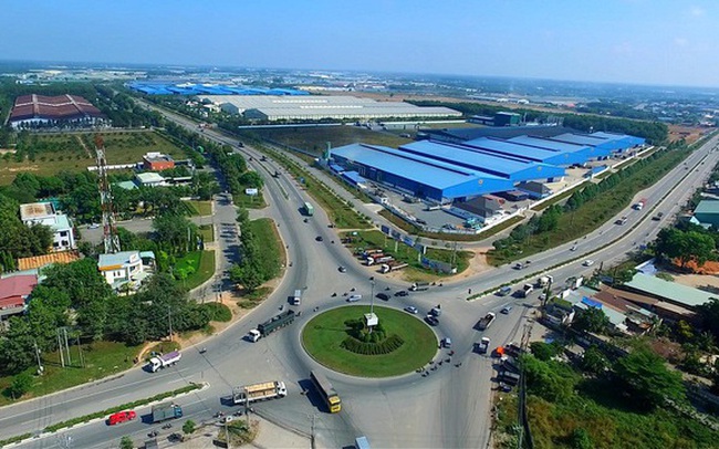 What projects have helped Binh Duong to leave Hai Phong and Ho Chi Minh City at the top of the list in terms of FDI attraction in the first 5 months of the year?