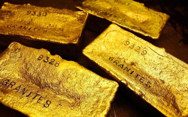 Giá vàng khép lại tuần mất giá mạnh nhất trong hơn 1 năm