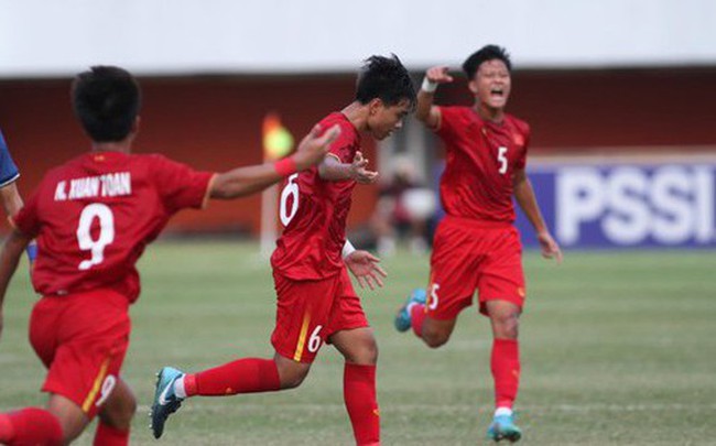 U16 Việt Nam thắng Thái Lan 2-0, vào chơi chung kết U16 Đông Nam Á