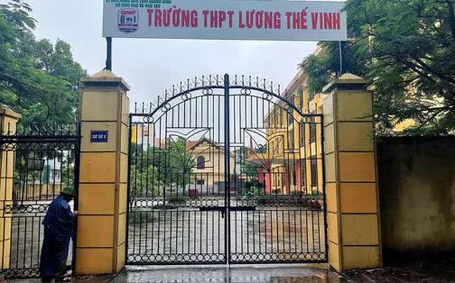 135 học sinh lớp 10 ở Quảng Ninh bất ngờ bị yêu cầu rời khỏi trường ngay khi đang học