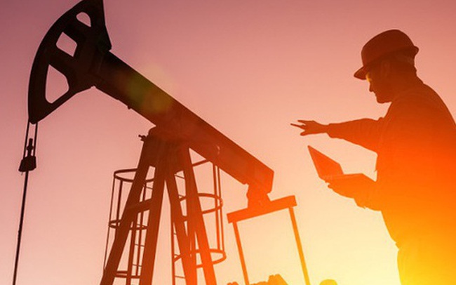 OPEC nâng nguồn cung dầu thô thêm hơn 200.000 thùng/ngày