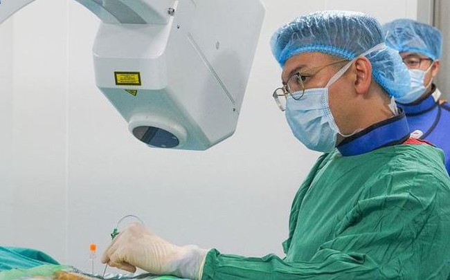 Quy định về nghỉ hưu ở tuổi cao hơn đối với viên chức