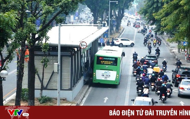 Cần triển khai làn đường riêng cho xe bus