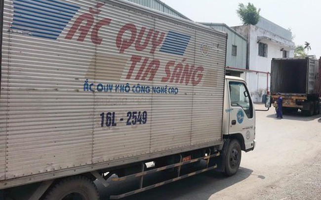 Cổ phiếu TSB tăng hơn 200% trong 1 tháng: Hóa Chất Đức Giang (DGC) "nhảy vào" công ty Ắc quy Tia sáng khi Vinachem thoái vốn?