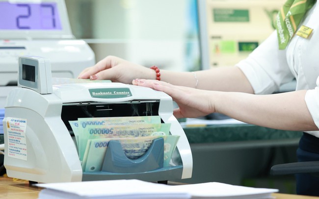 Chỉ tiêu huy động vốn trở nên nhẹ tênh với các banker nhờ dòng tiền thưởng tết nườm nượp đổ về