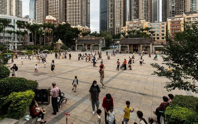 Trung Quốc lần đầu giảm dân số trong 60 năm: Chưa giàu đã già, bị đẩy vào khủng hoảng