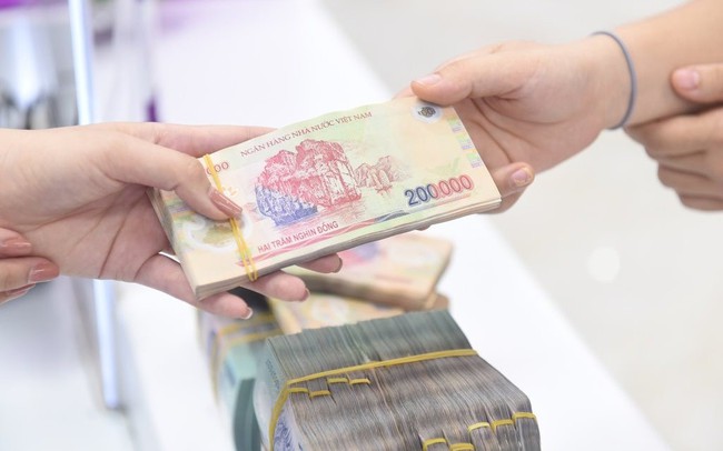 Một ngân hàng tăng lãi suất huy động…để bằng với thị trường Một ngân hàng tăng lãi suất huy động…để bằng với thị trường