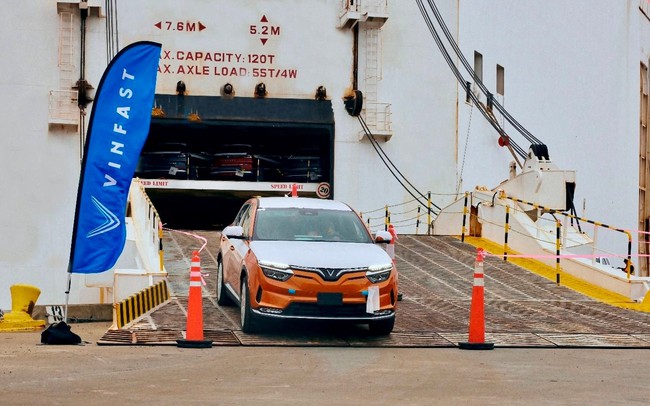 VinFast buộc phải hành động khi Tesla châm ngòi cuộc chiến giảm giá xe điện trên toàn cầu