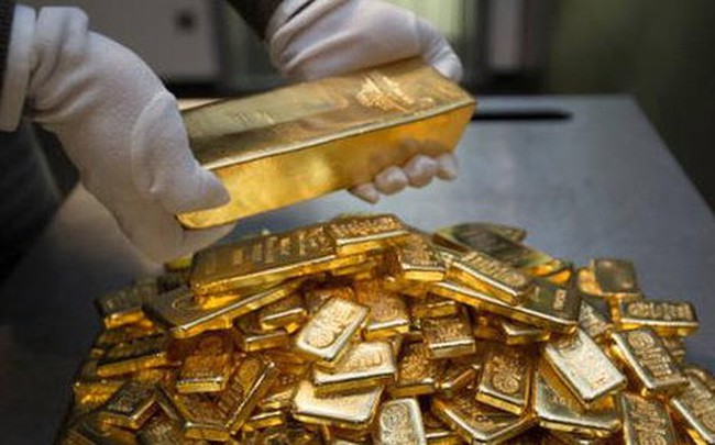 Sau sự kiện SVB, giá vàng tăng vọt vượt mốc 1.900 USD/ounce và sắp tới sẽ là 2.000 USD? Sau sự kiện SVB, giá vàng tăng vọt vượt mốc 1.900 USD/ounce và sắp tới sẽ là 2.000 USD?