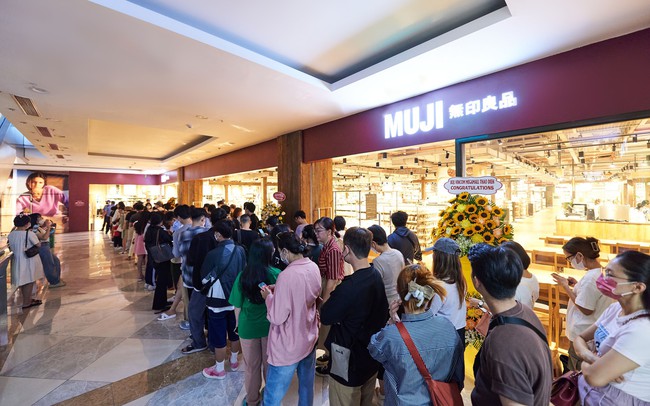 MUJI khai trương cửa hàng thứ 5 tại Việt Nam với diện tích 2.000 m2, “hé lộ” sẽ mở thêm không dưới 2 cửa hàng nữa MUJI khai trương cửa hàng thứ 5 tại Việt Nam với diện tích 2.000 m2, “hé lộ” sẽ mở thêm không dưới 2 cửa hàng nữa
