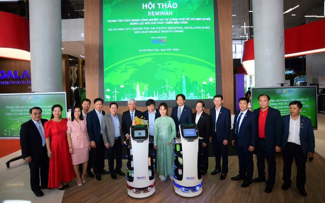 Diễn đàn kinh tế TP.Hồ Chí Minh: Quốc tế ấn tượng với Galaxy Innovation Hub by HDBank- Ảnh 1.