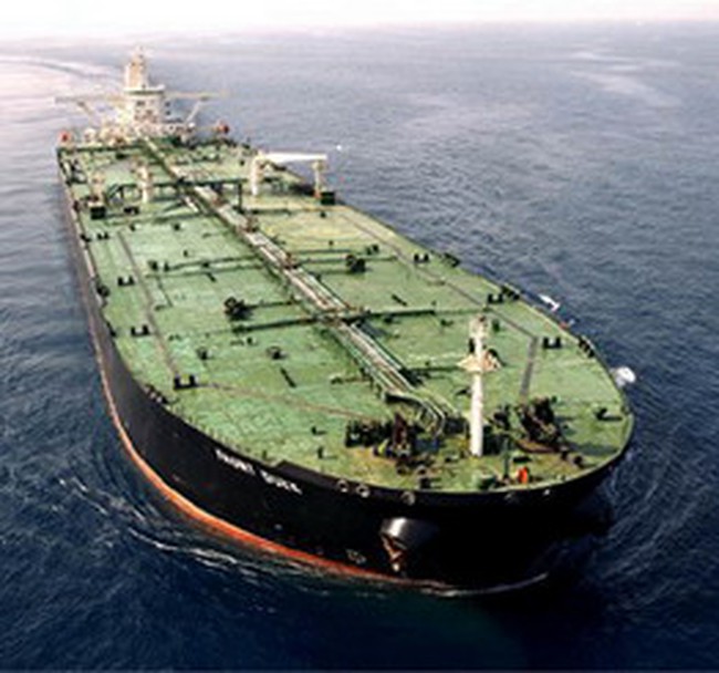 Ký hợp đồng vận chuyển dầu thô cho Nhà máy lọc dầu Dung Quất