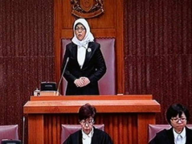 Nữ Chủ tịch Quốc hội đầu tiên của Singapore