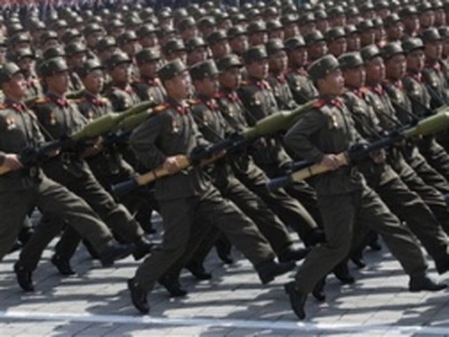 10.000 lính Triều Tiên tập luyện cho lễ duyệt binh