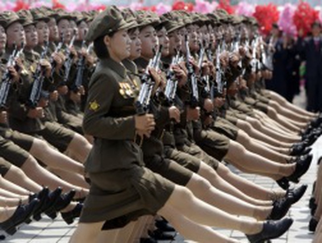 CHDCND Triều Tiên tổ chức duyệt binh lớn nhất lịch sử