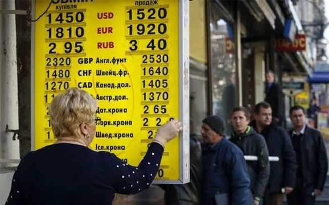 Ukraine đang cận kề bờ vực phá sản