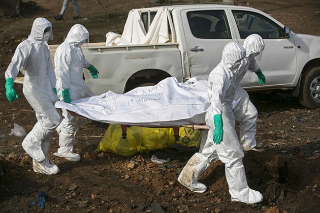 IMF bị đổ lỗi cho việc bùng phát Ebola