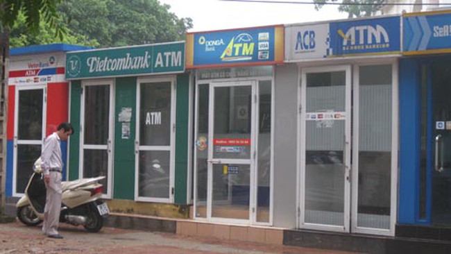 Không báo ATM ngừng hoạt động: Bị phạt đến 15 triệu