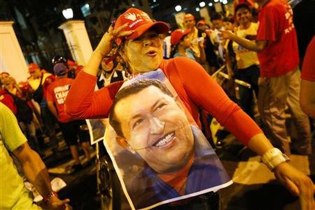 Tổng thống Hugo Chavez tái thắng cử với 54,42% phiếu bầu 